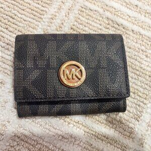 NWT Michael Kors Brown Signature Wallet with Gold Logo